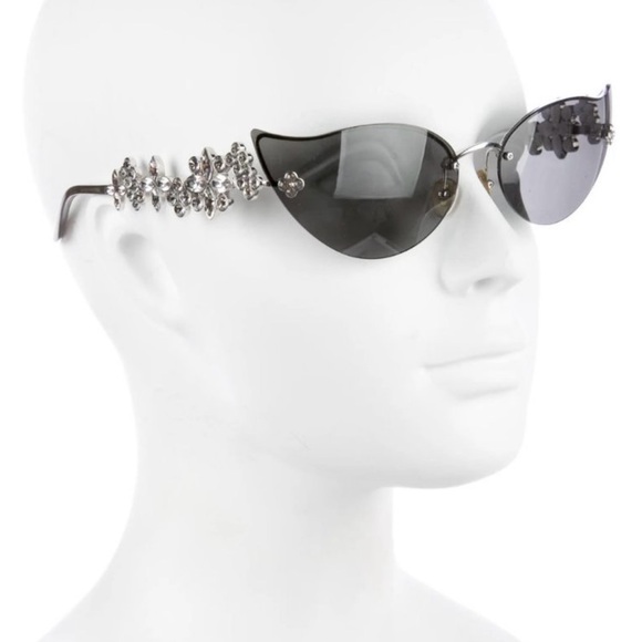 Louis Vuitton Cat eye sunglasses! Limited 2003 edition. Numbered with case&box! - Picture 8 of 9